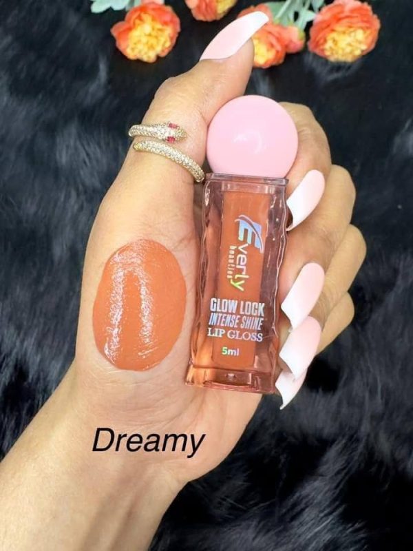 Everly glow lock lipgloss